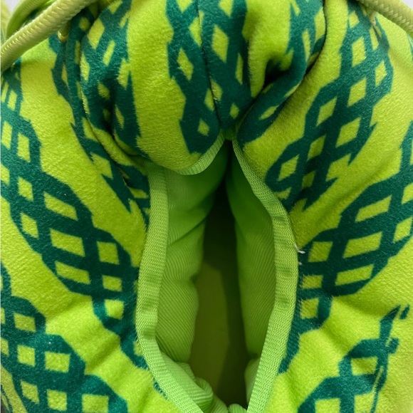 Sneaker Slippers Unisex Green Yellow OS - Picture 7 of 10